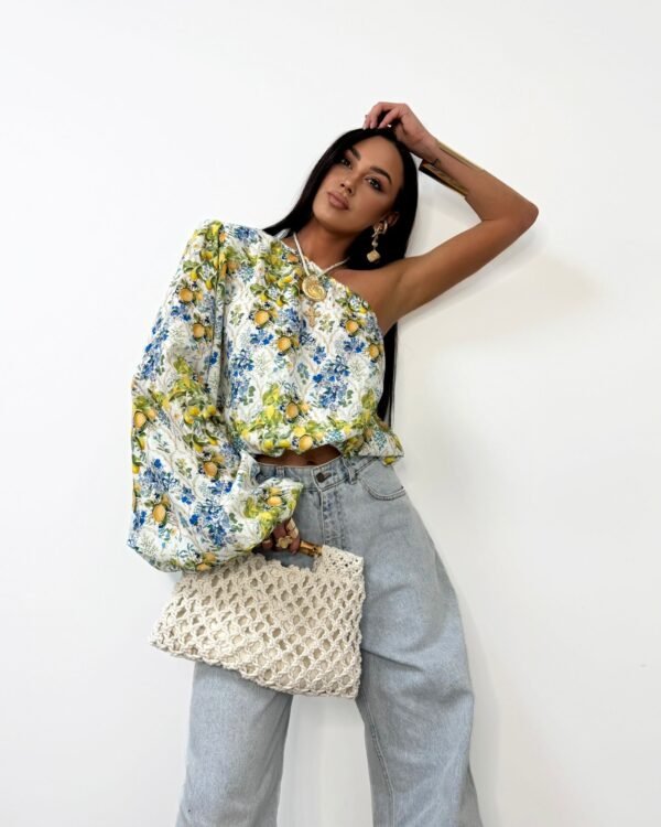 Bell Blouse Lamilla - Image 4