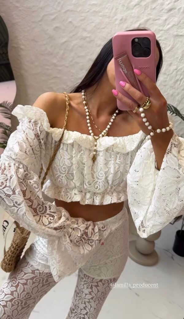 Latina Lace Blouse